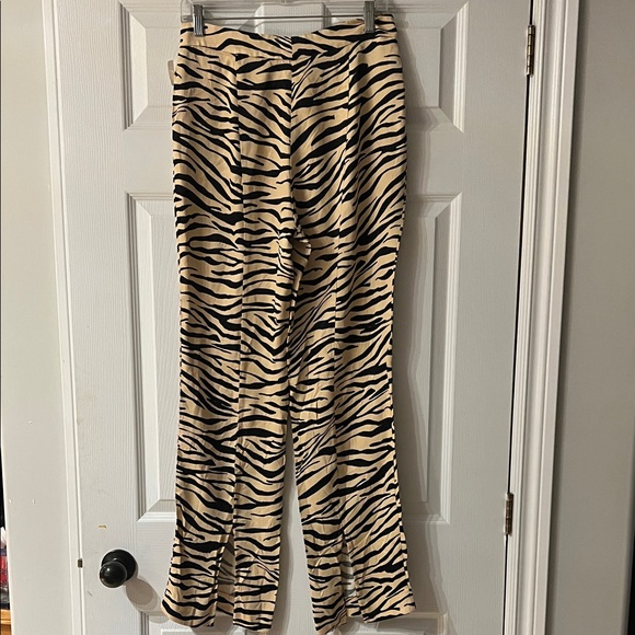 Zara Animal Print Wide Leg Pants - Black and Tan - Picture 3 of 5
